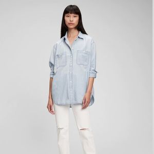 NWT Gap Big Shirt Denim Chambray size Small